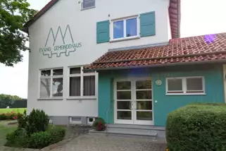 Evangelisches-Freizeitheim-und-Gemeindehaus-Hausen-ob-Lonetal__t7686.webp