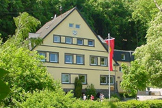 Naturfreundehaus-und-Jugendherberge-Laacherseehaus__t4273.jpg