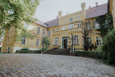 Schlossensemble-Wartin-Schloss-Speicher-Gaestehaus--Kulturscheune-__t13014.jpg