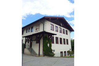 Jugend-und-Freizeiteinrichtung-Buchenhaus-Schoenau__t2633c.jpg