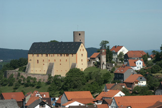 Jugendherberge-Burg-Schwarzenfels__t1785.jpg