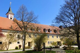 Kloster-Strahlfeld-Haus-der-Begegnung__t6114c.jpg