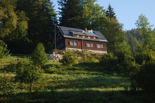 Naturfreundehaus-Adolf-Blessing__t4369.jpg