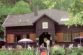 Naturfreundehaus-Lambrecht-im-Kohlbachtal__t4338b.jpg