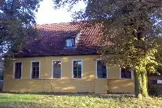 Annemirl-Bauer-Haus-Kuenstlerhof-im-Flaeming__t13317.webp