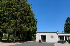 Haus-der-alten-Baeume-Retreathaus-Hillesheim__t16782.webp