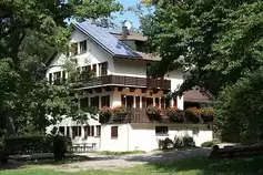 Jugendfreizeithaus-Steinknickle-NaturFreunde-Haus__t3495.webp