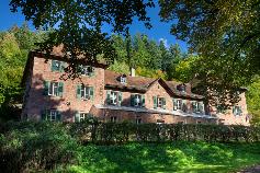 Prinz-Ernst-Gruppenhaus-in-der-ehem-fuerstlichen-Poststation__t13381.webp