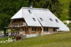 Raimartihof-Gasthaus-zum-Feldsee-mit-3-Ferienhuetten__t11366.webp