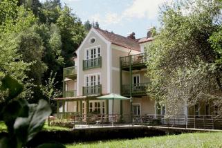 Alte-Glasschleife-Landhaus-im-Murnthal__t15099.webp
