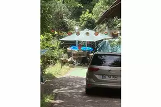 Baerenhoehle-Kastelsteinh-mit-Spa-und-Well-Q-w-ell-ness-mit-Hoehen-Tal-Blick__t12015m.webp