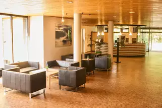 Bildungs-und-Tagungshaus-Haus-Neuland__t1072f.webp
