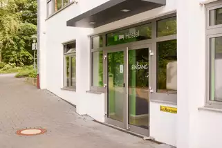 Bildungs-und-Tagungshaus-Haus-Neuland__t1072r.webp