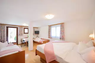 Chalet-Sonne-Vandans__t14974f.webp