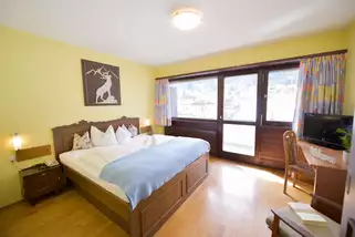 Chalet-Sonne-Vandans__t14974m.webp