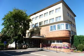Gaestehaeuser-Neuvandsburg-des-DGD-e-V-__t6184f.webp