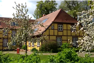 Gutsanlage-Neuendorf-Insel-Usedom__t13352e.webp
