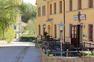 KlosterGasthof-Maria-Bildhausen-Gruppenunterkunft-fuer-Menschen-mit-Behinderungen__t12217.webp