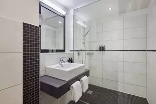 Nuerburgring-Motorsport-Hotel__t12737f.webp